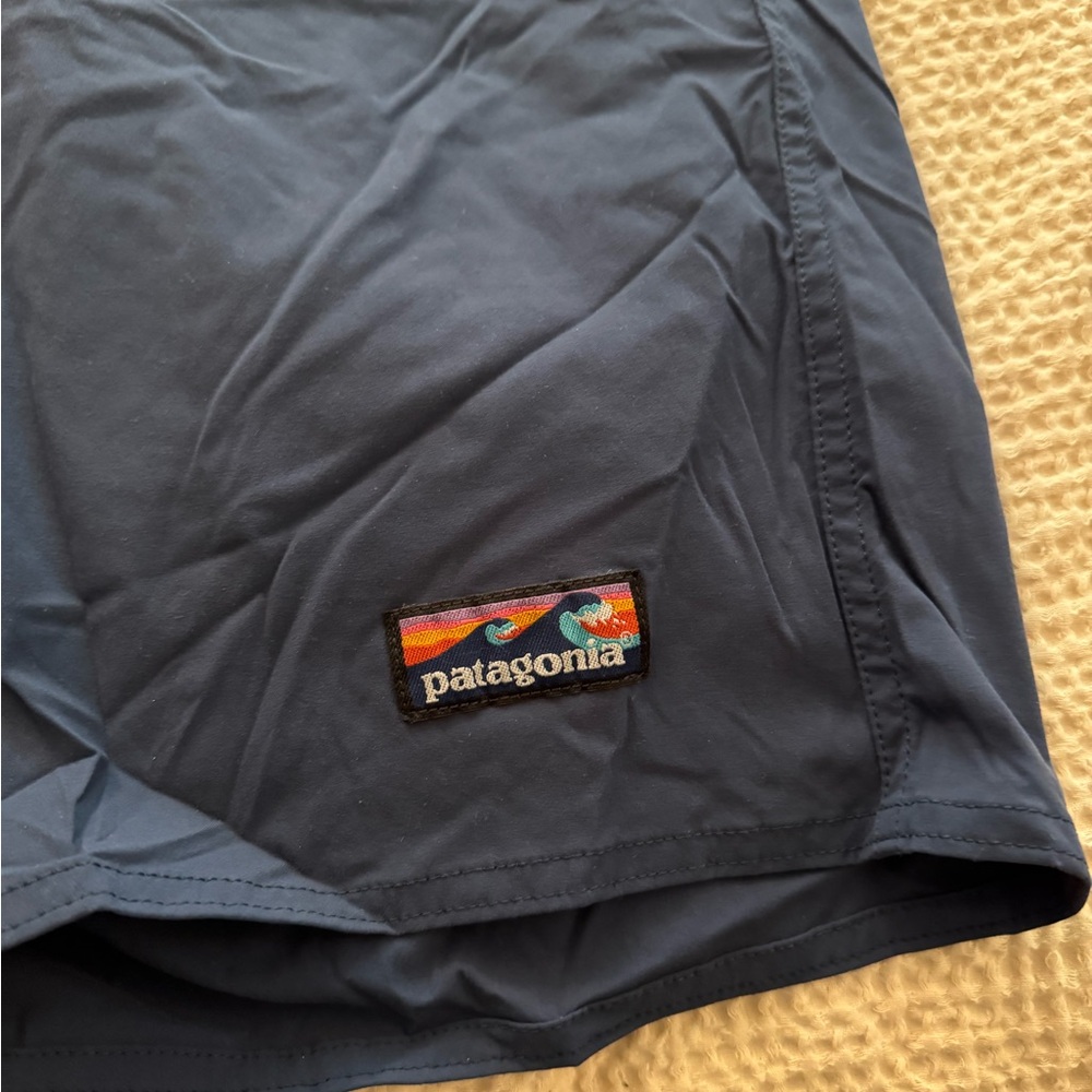 Patagonia Men's Blue Shorts - Picture 2 of 6